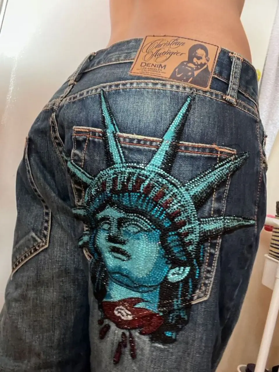 Y2k 2000s Statue of Liberty Di - Embroidery Jeans Sakura ulasan dan harga